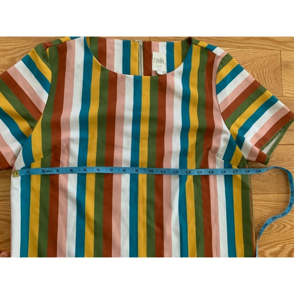 Size XS Twix shirt - Picture 4 of 4